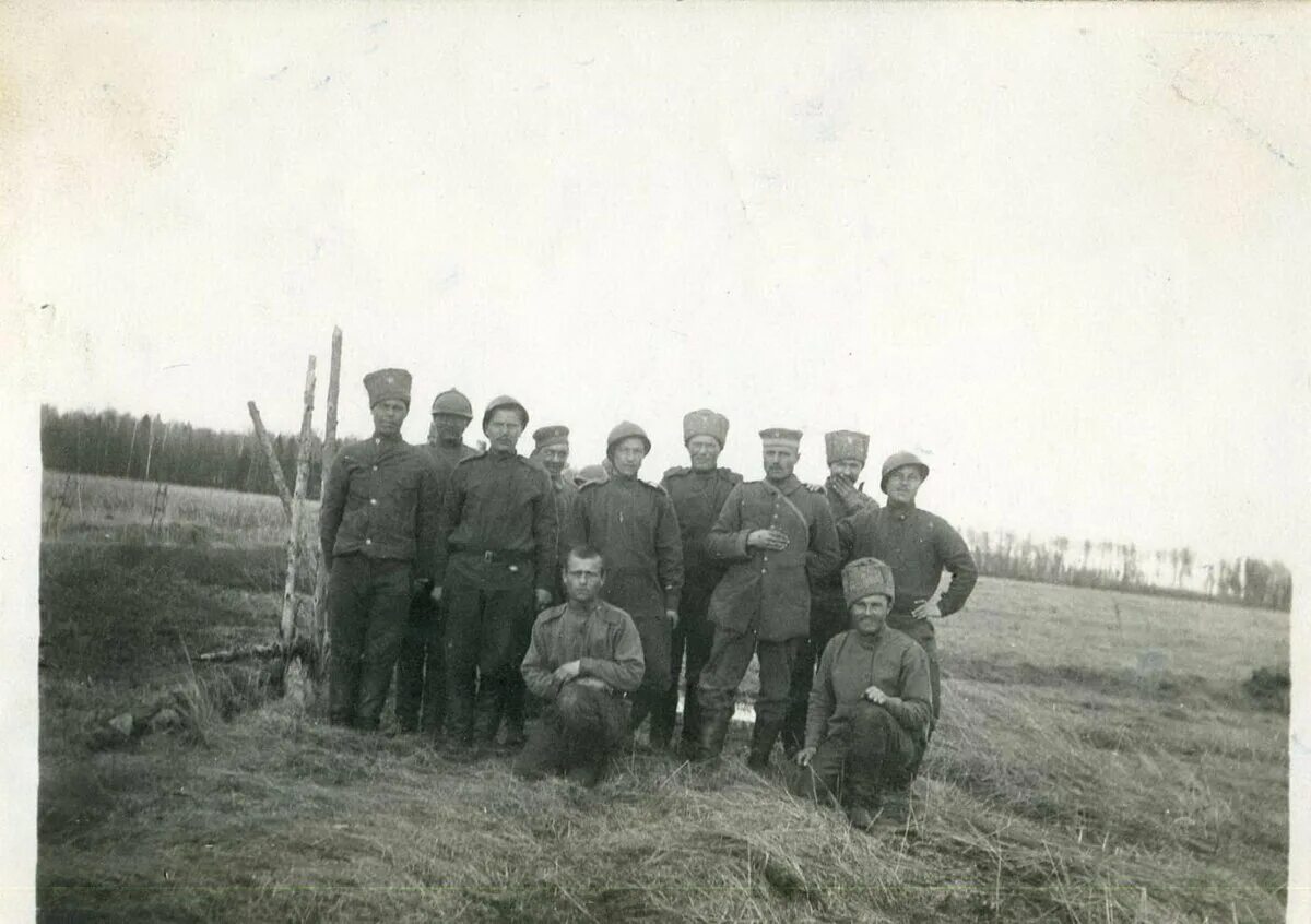 Русские солдаты в 1917 братание. Братания на фронте первой мировой войны. Братание солдат 1 мировой войны. Риа фронт