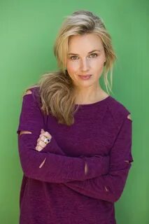 Kimberley Crossman. gallery. 
