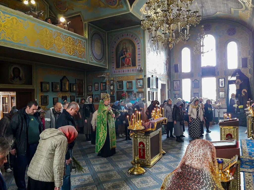 Икона въезд иисуса христа в иерусалим. Вход господень в иерусалим якутская икона. Вход господень в иерусалим икона в цветах. Икона вхождение иисуса в иерусалим. Неделя ваий.