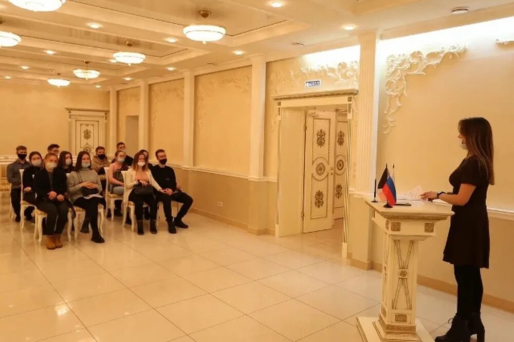 управление загс ижевск. удмуртская 196 ижевск фото. устиновский загс ижевск. дом дружбы народов загс. центральный загс ижевск.