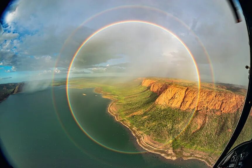 Bureau of Meteorology calendar includes hail, dust, circular rainbows in 2021 se