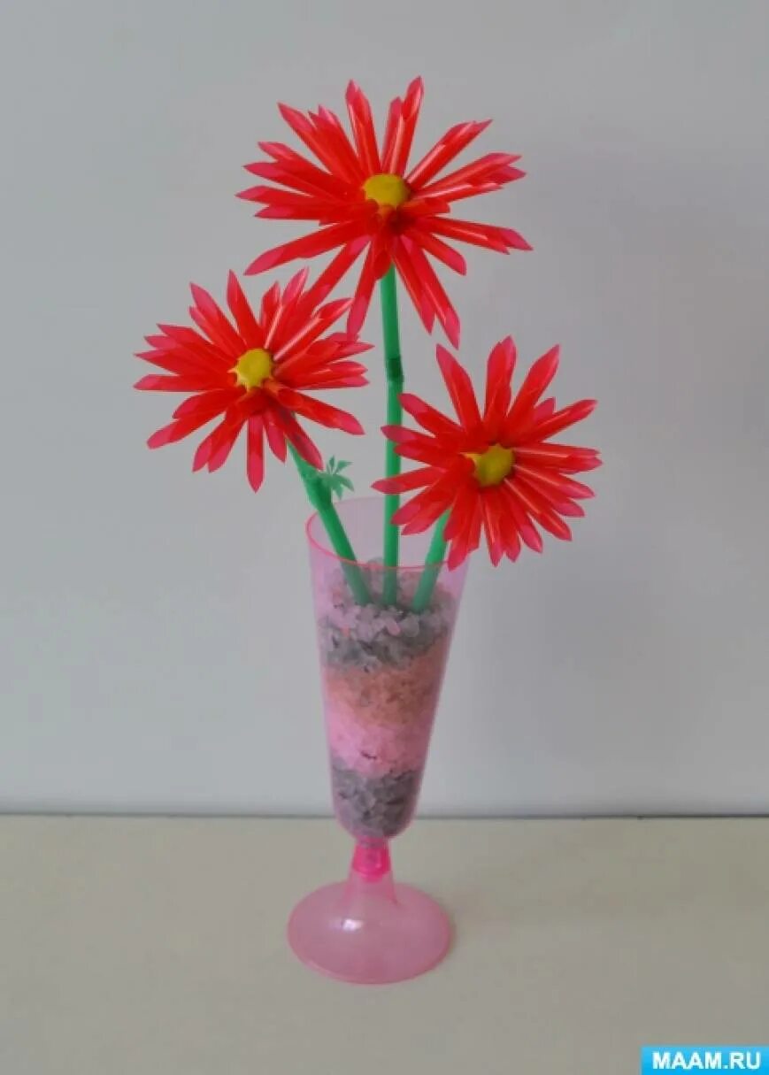 Цветы из трубочек для коктейля