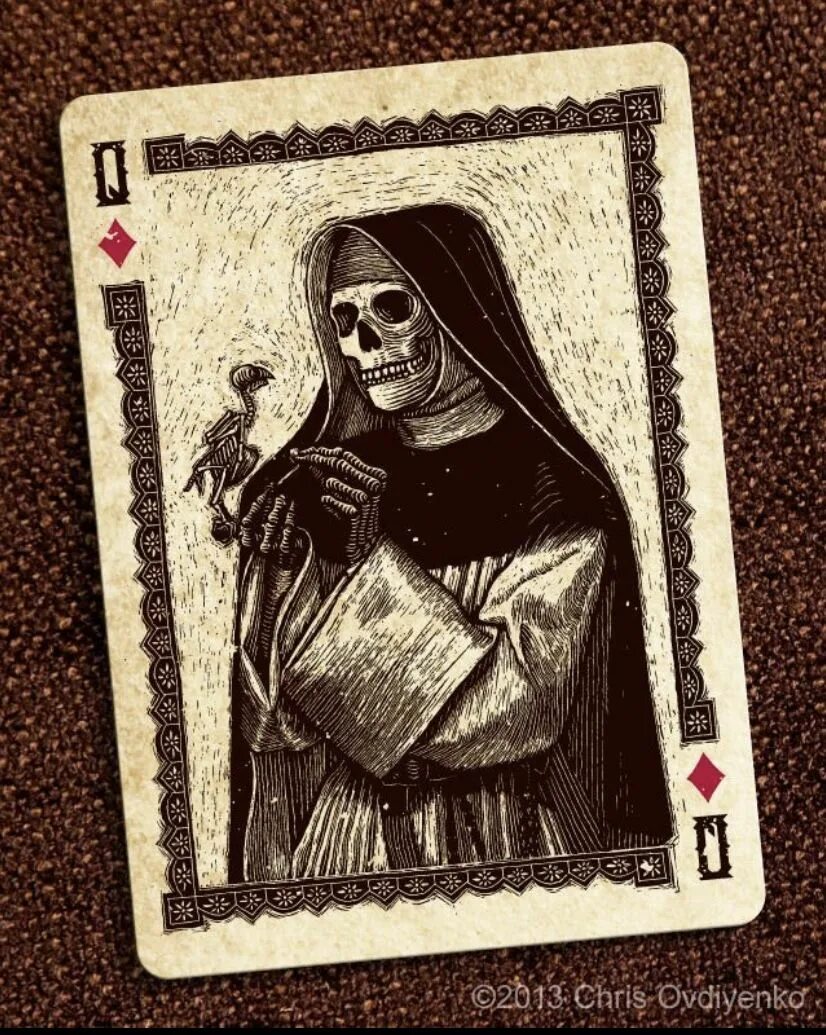 Карты смерти игры. Таро Санта Муэрте. Страшные игральные карты. Смерть с игральными картами. Колода карт с черепами.