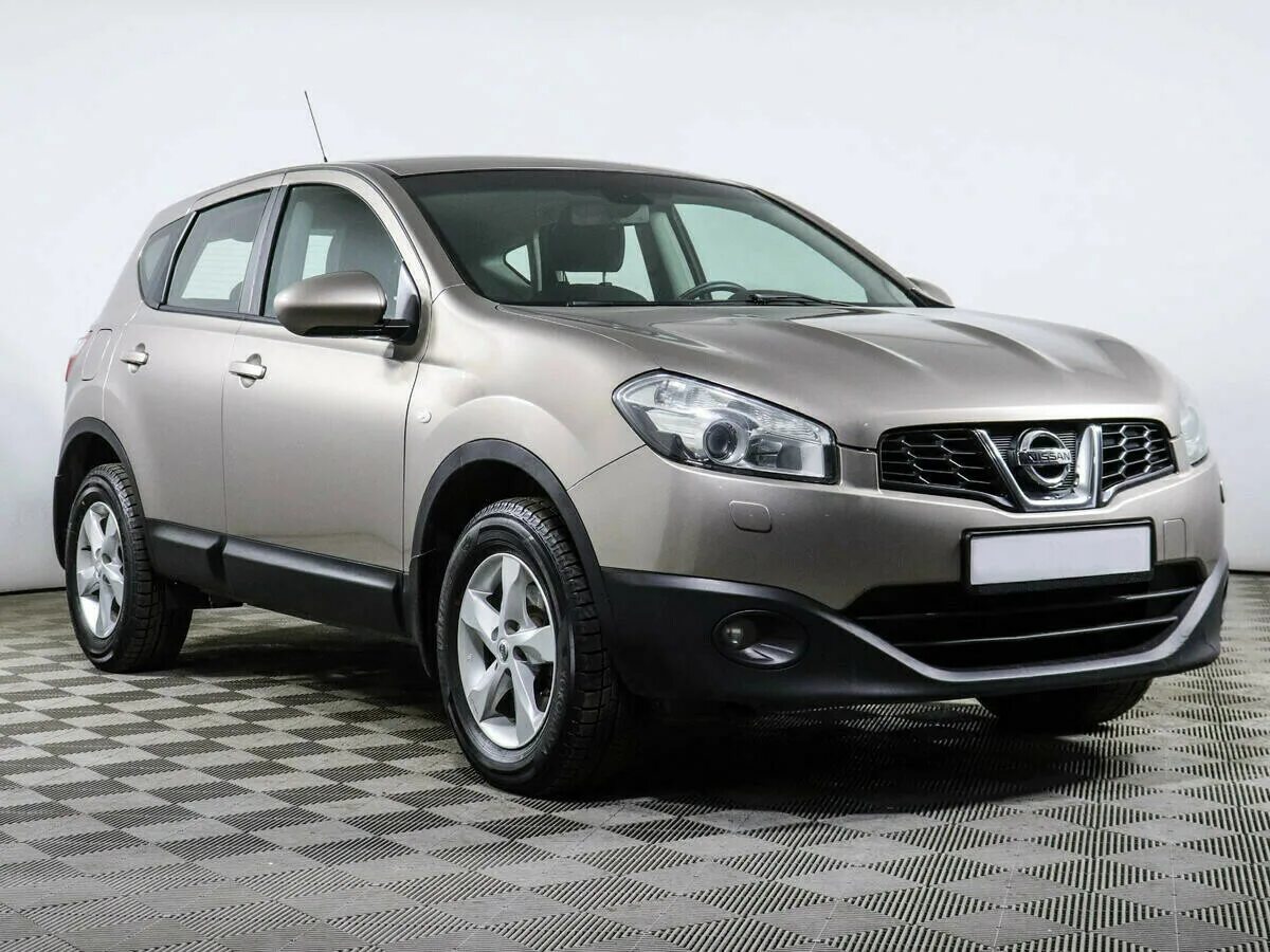 Кашкай купить беларусь. Nissan Qashqai серебристый. Nissan Qashqai+2 i Рестайлинг с пробегом. Nissan Qashqai II Рестайлинг с пробегом. Кашкай бу минусы.