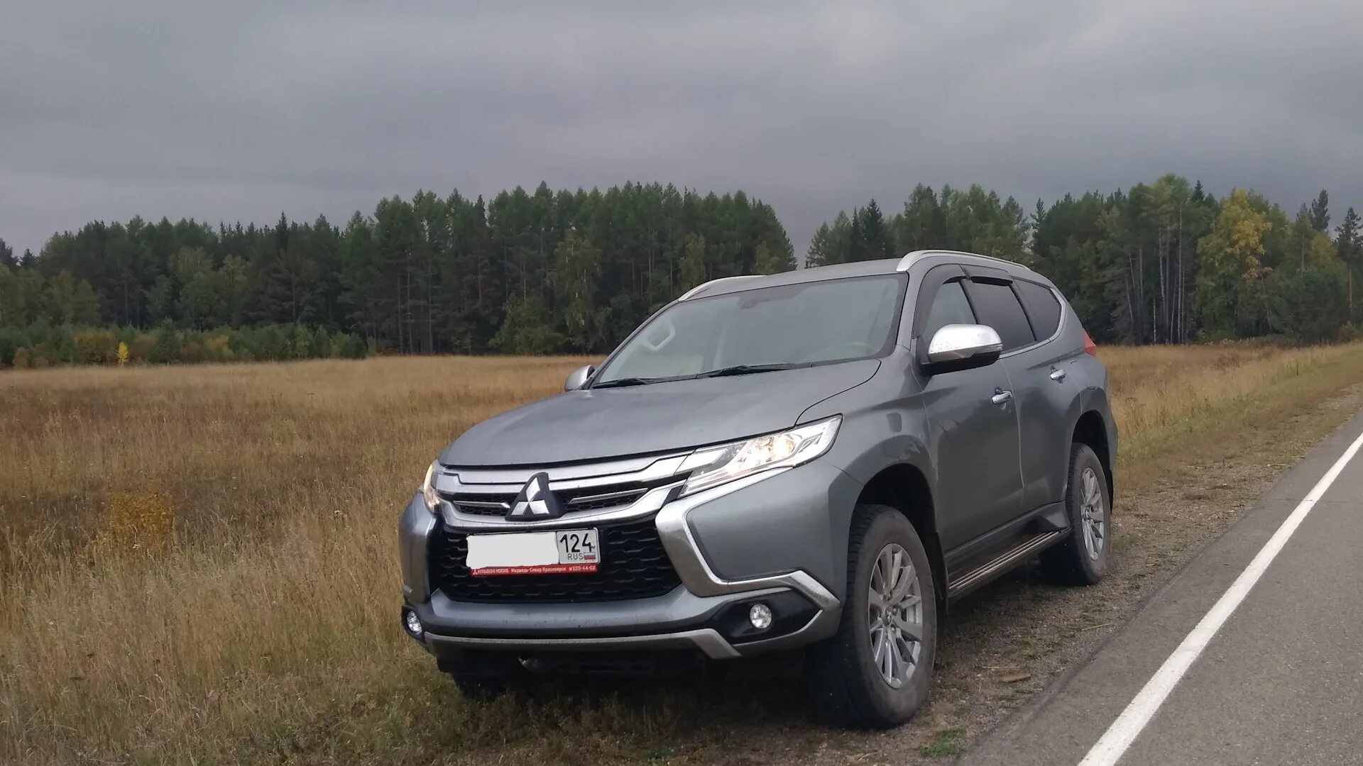 Pajero sport 2017. Паджеро спорт белый 2017. Pajero sport 2016. Mitsubishi pajero sport 2017 года. Паджеро спорт 3 дизель.