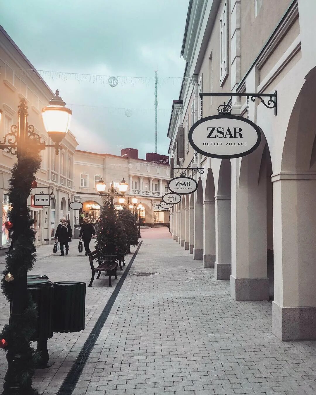 Аутлет деревня царь. Аутлет деревня царь
