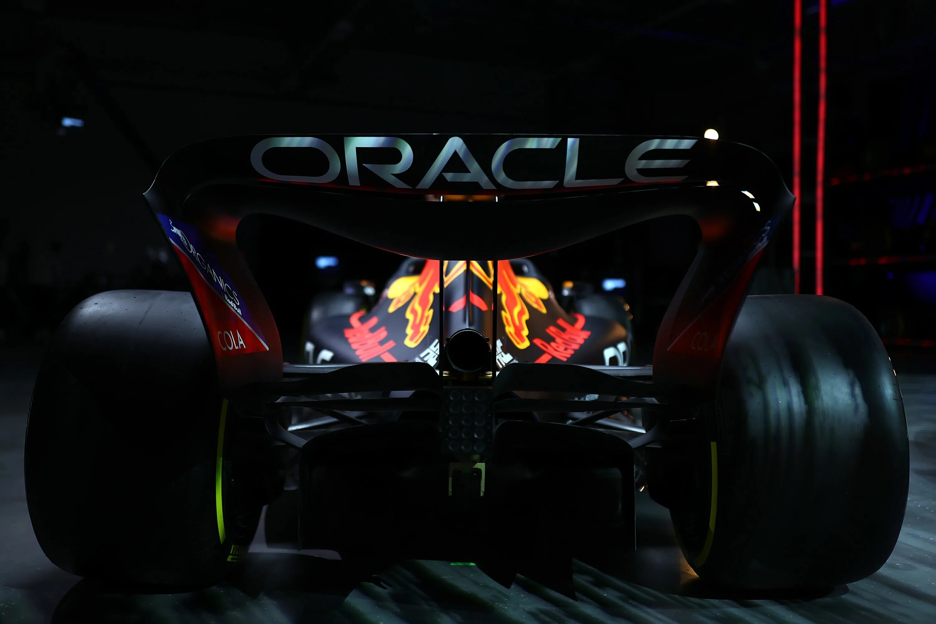 R b 2025. Болид red bull 2025. red bull racing болид 2025. rb 18 red bull 2025. red bull racing rb18.