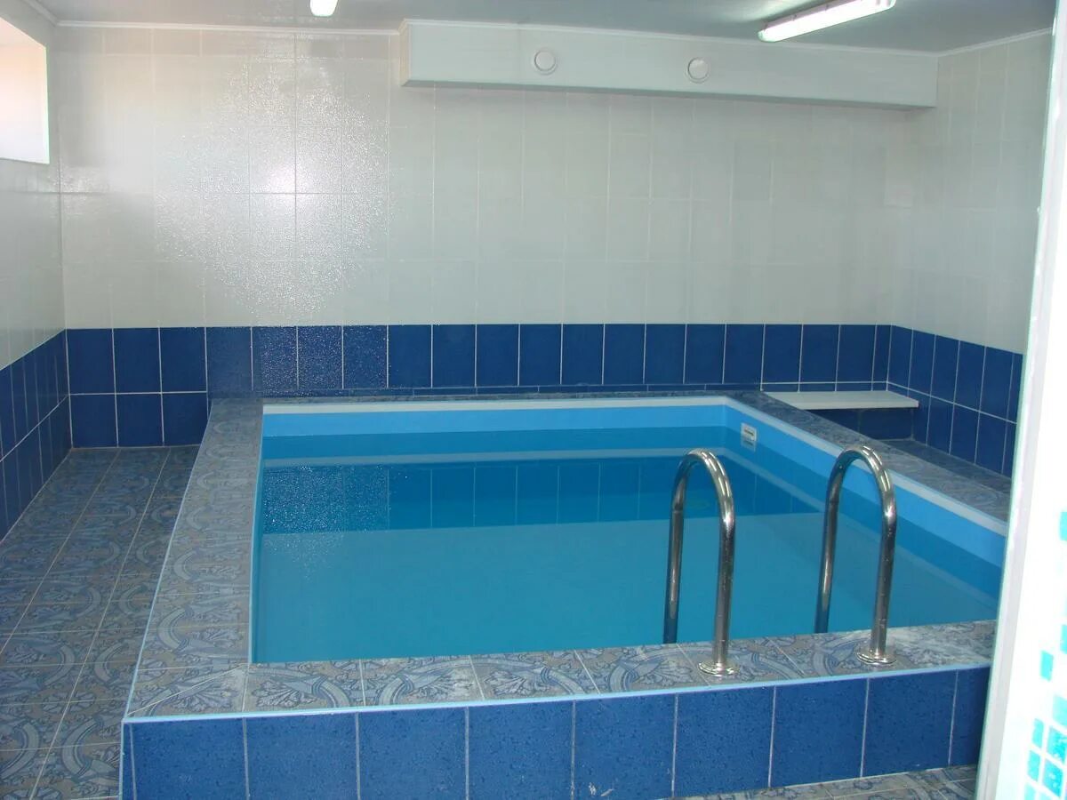 Бассейн вятские поляны. Бассейн родина киров. Бассейн поляны 35. Посейдон вятские поляны сауна. Золотая рыбка вятские поляны.