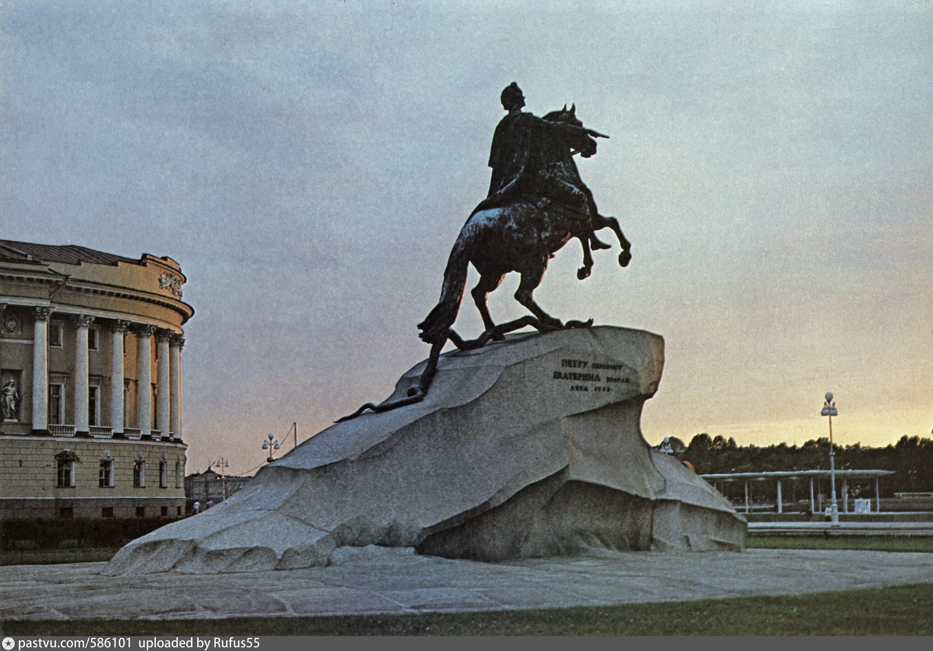 Модель медного всадника