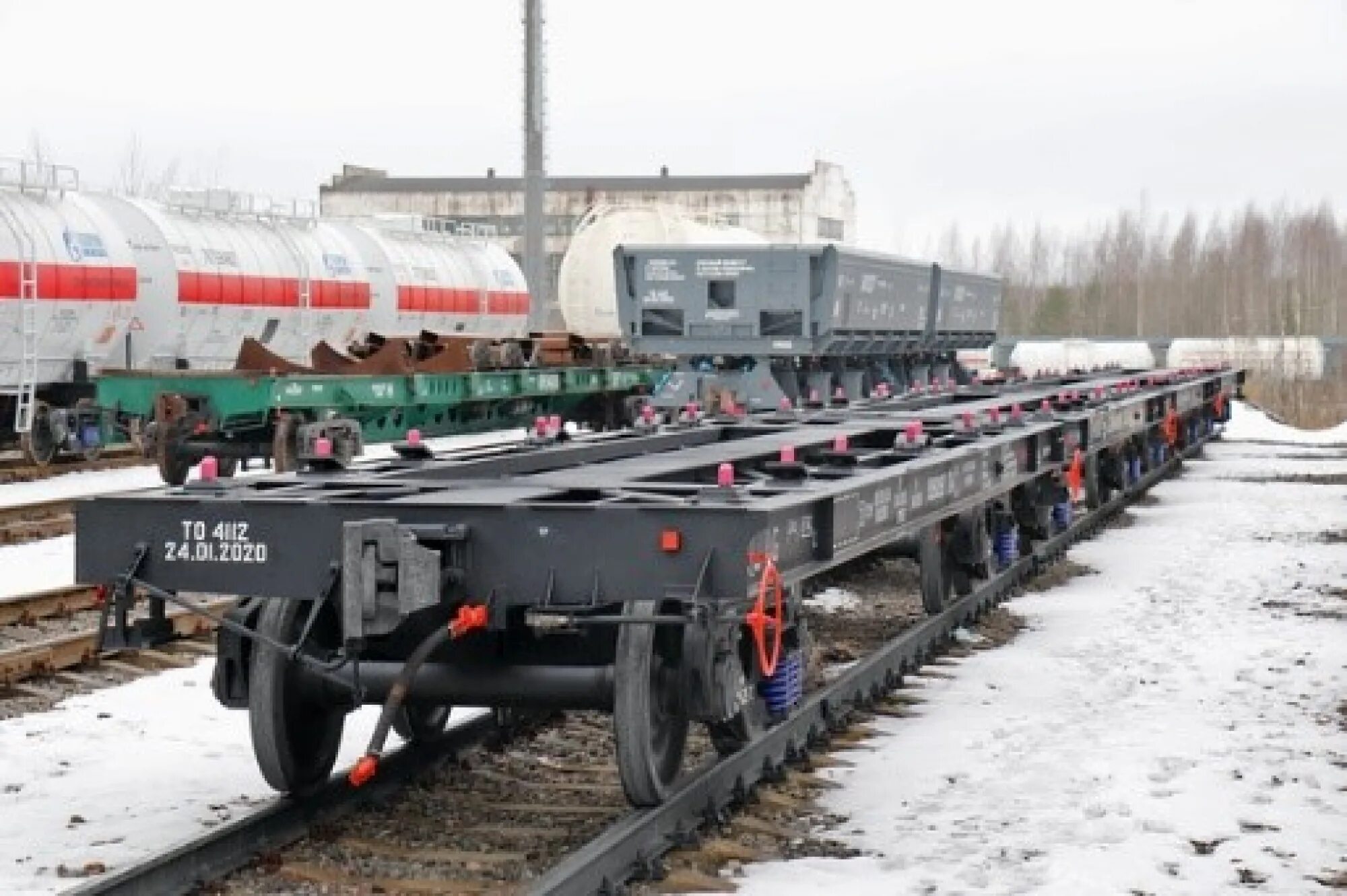 Платформы новостей. Пм 820 усо. Старая платформа окружная. Платформы новостей. 13-6704 вагон-платформа.