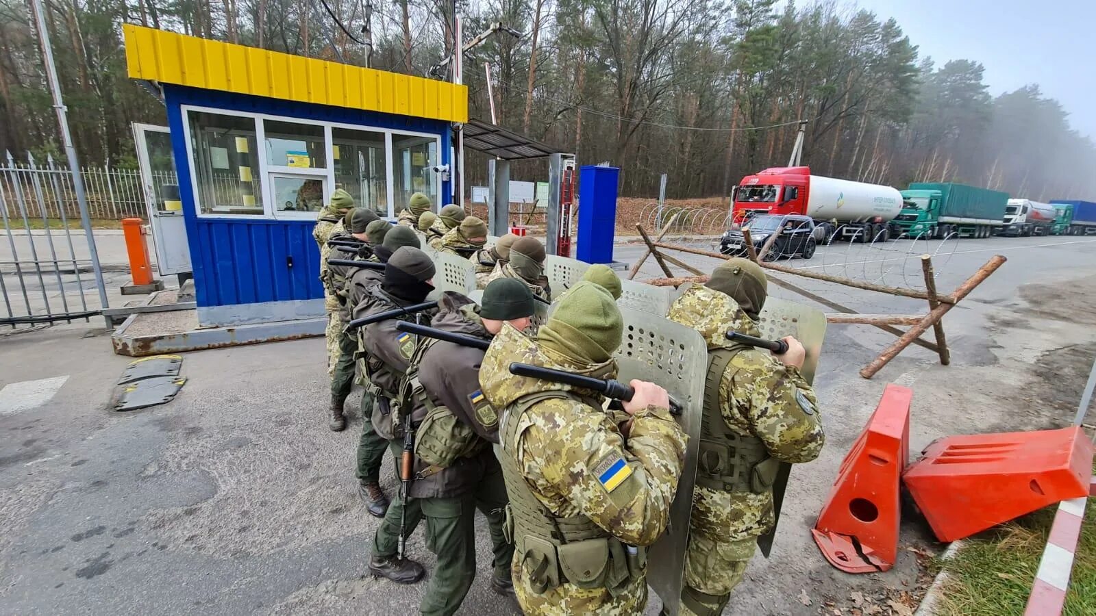 Украинские военные. Границы Украины. Российско-украинская граница. Белорусско-украинская граница.