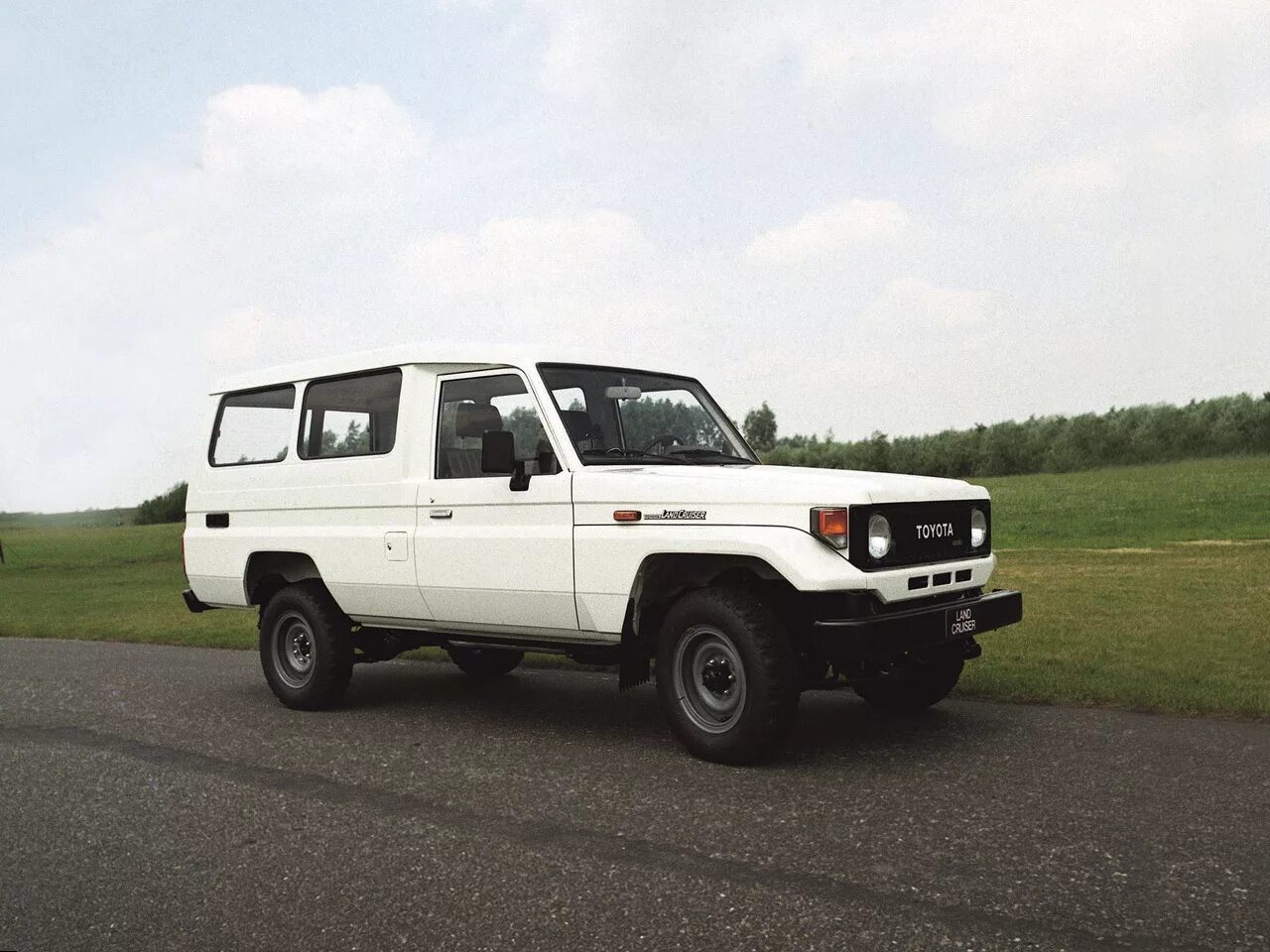 Toyota j75 land cruiser. Toyota land cruiser 75. тойота ленд крузер 75 70. 2. тойота ленд крузер 75 дизель 4.