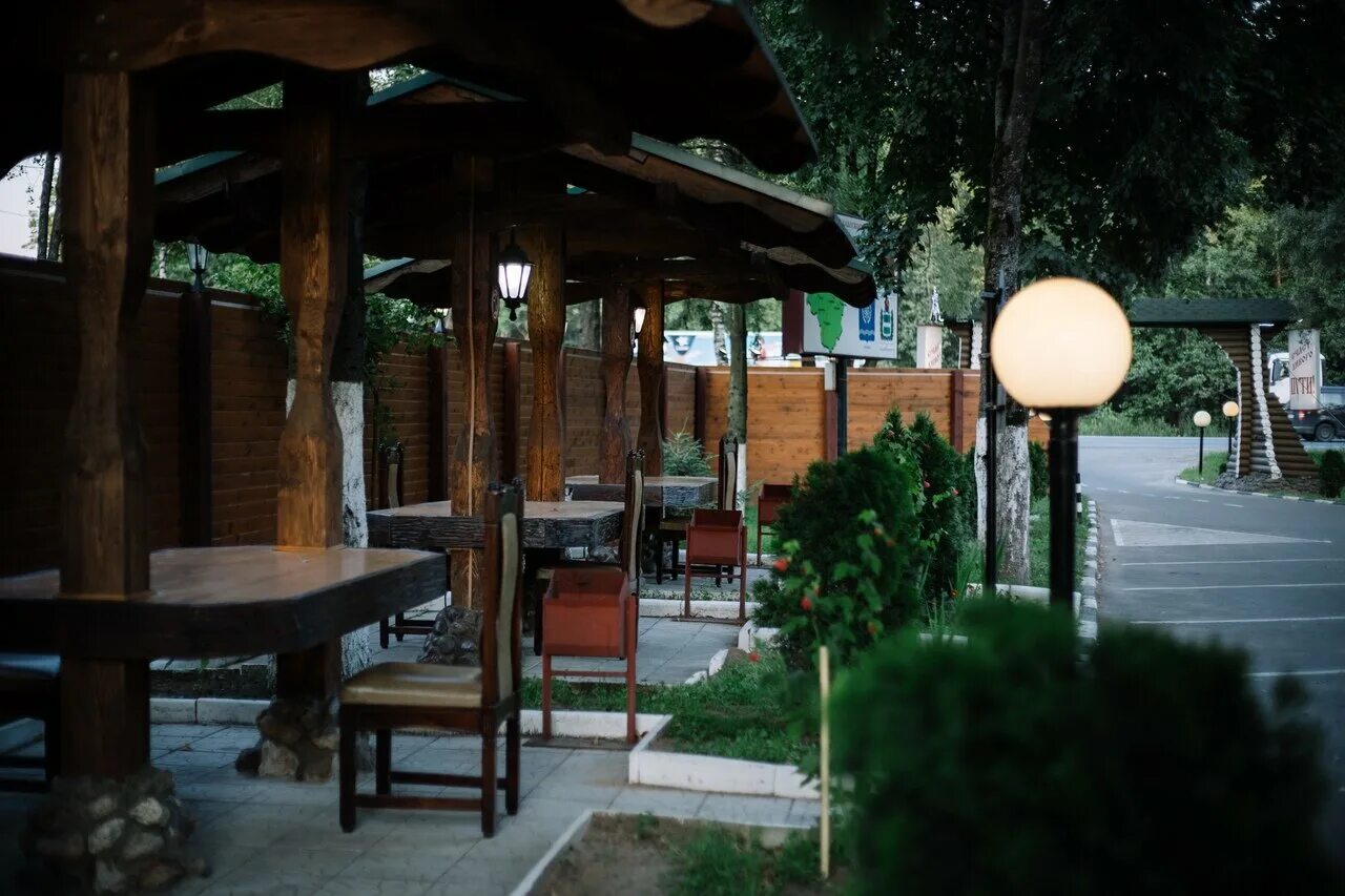 гостиный двор обнинск. кофейня гостиный двор. гостиный двор трактир гостиный обнинск. ресторан минск средневековье. трактир гостиный двор.