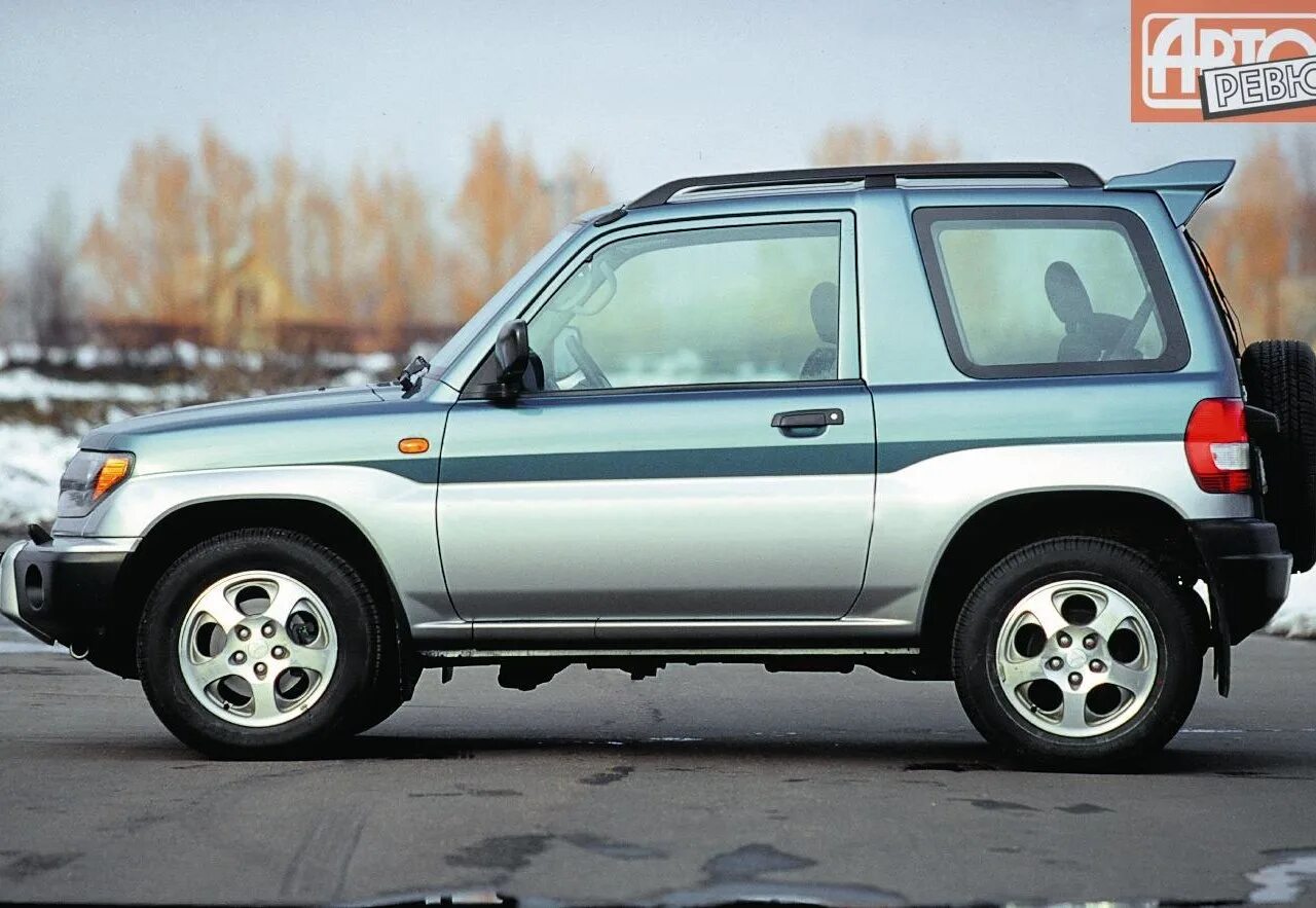 Mitsubishi трехдверная. Mitsubishi Pajero Pinin. Mitsubishi Pajero Pinin 1999. Mitsubishi Pajero Pinin 3 двери. Mitsubishi Pajero Pinin 3 дверный.