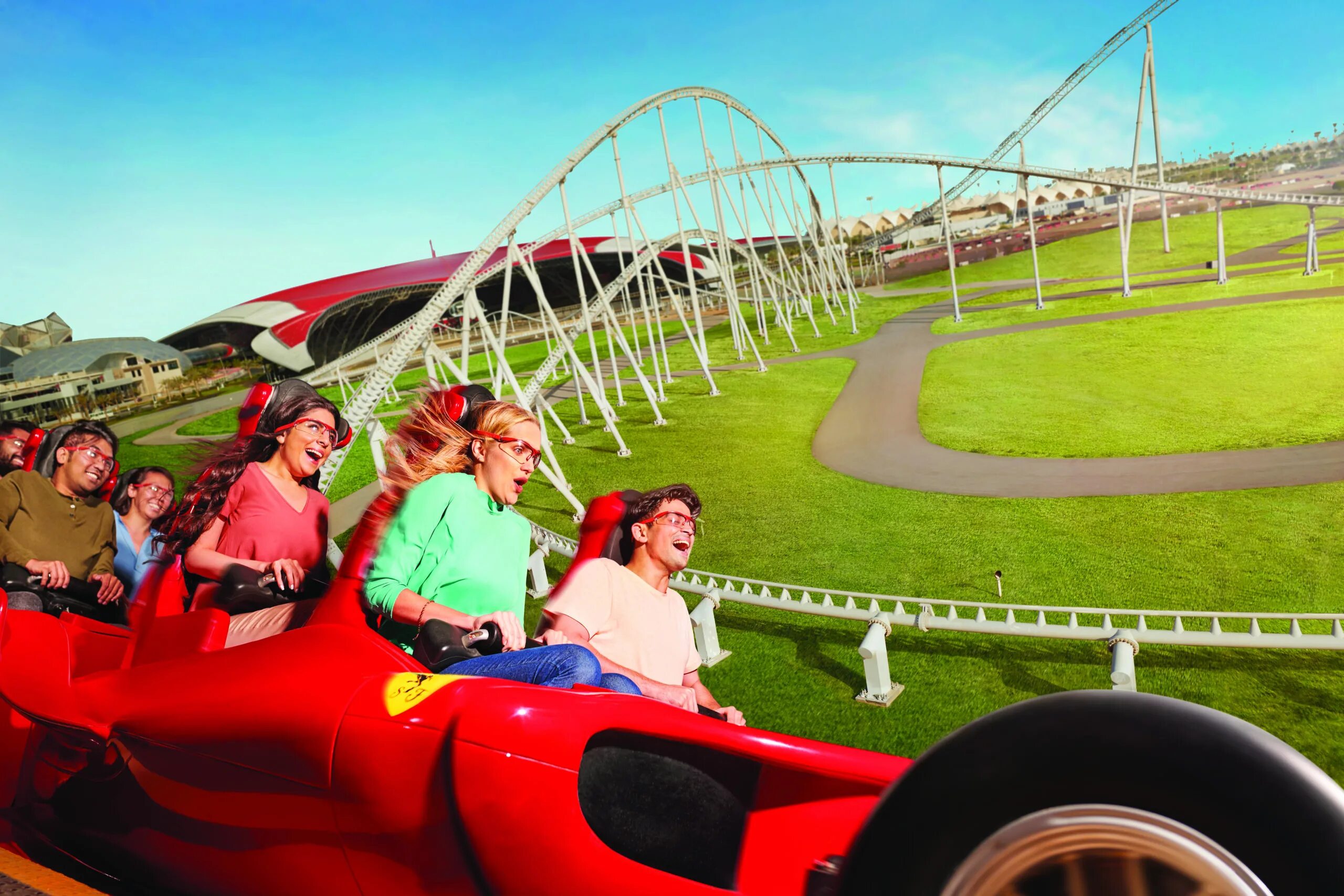 Дубай парк купить билет. Тематический парк Ferrari World (Абу-Даби). Ferrari World Абу-Даби аттракционы. Феррари парк Абу Даби аттракционы. Парк развлечений Ferrari World, остров яс, Абу-Даби, ОАЭ.