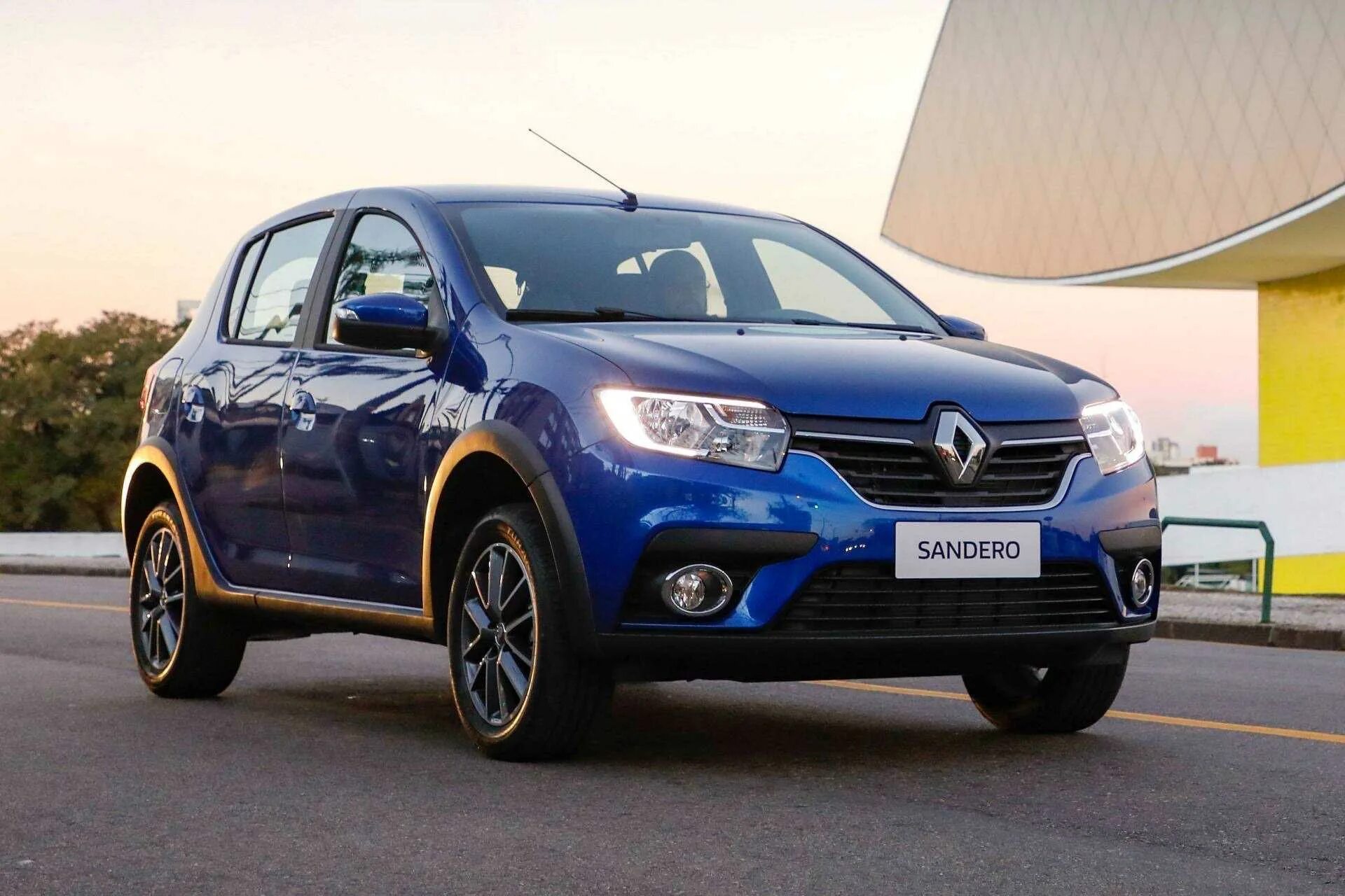 Купить рено сандеро степвей у дилера. Renault Sandero Stepway 2020. Рено Логан степ Вей Сандера. Рено Logan Stepway 2020. Renault New Sandero Stepway.