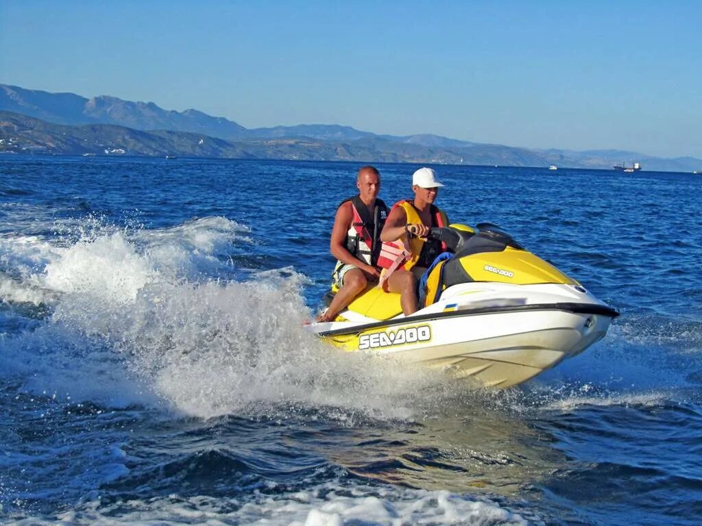 Аренда гидроцикла пермь. Гидроцикл brp sea-doo. Аренда гидроцикла пермь. Гидроцикл. Гидроцикл.