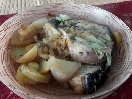 Зубатка запеченная с овощами
