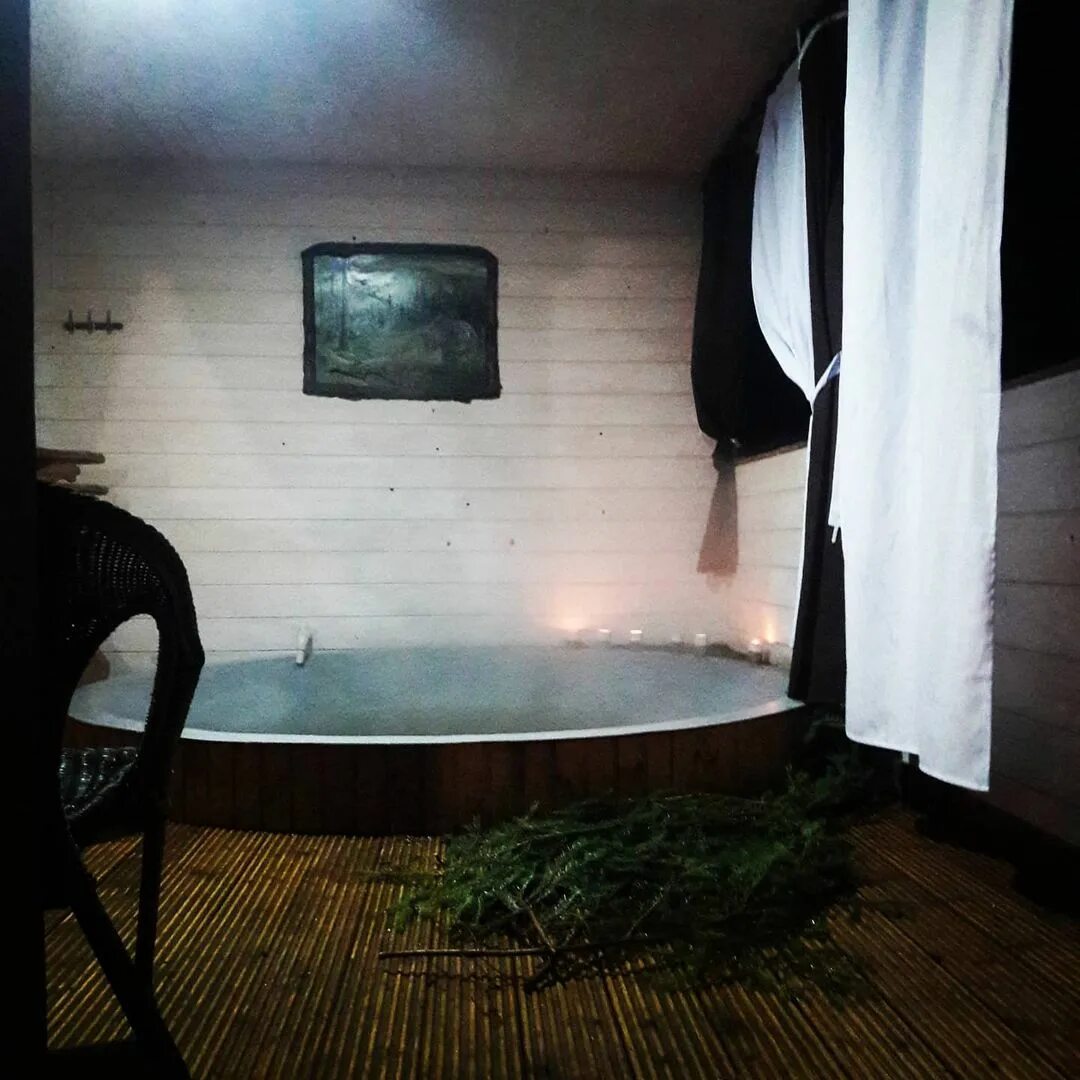 баня шерегеш. баня водолей шерегеш. чан фурако зимой. шерегеш купель. баня с чаном шерегеш.