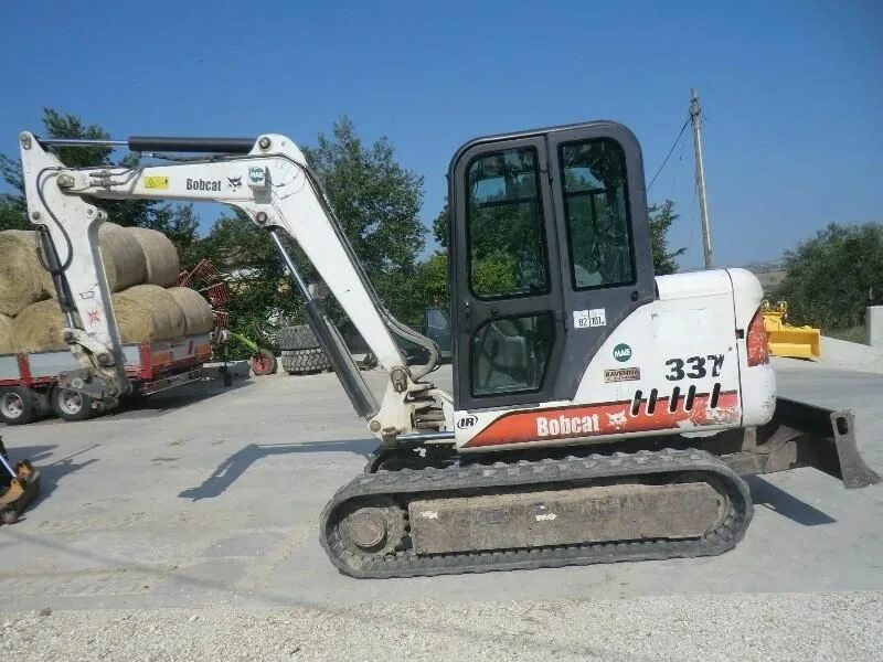 Бобкэт 341. Bobcat мини экскаватор 337. Мини экскаватор Bobcat e50z. Стрела рама Bobcat 337 мини-экскаватор. Ремонт bobcat