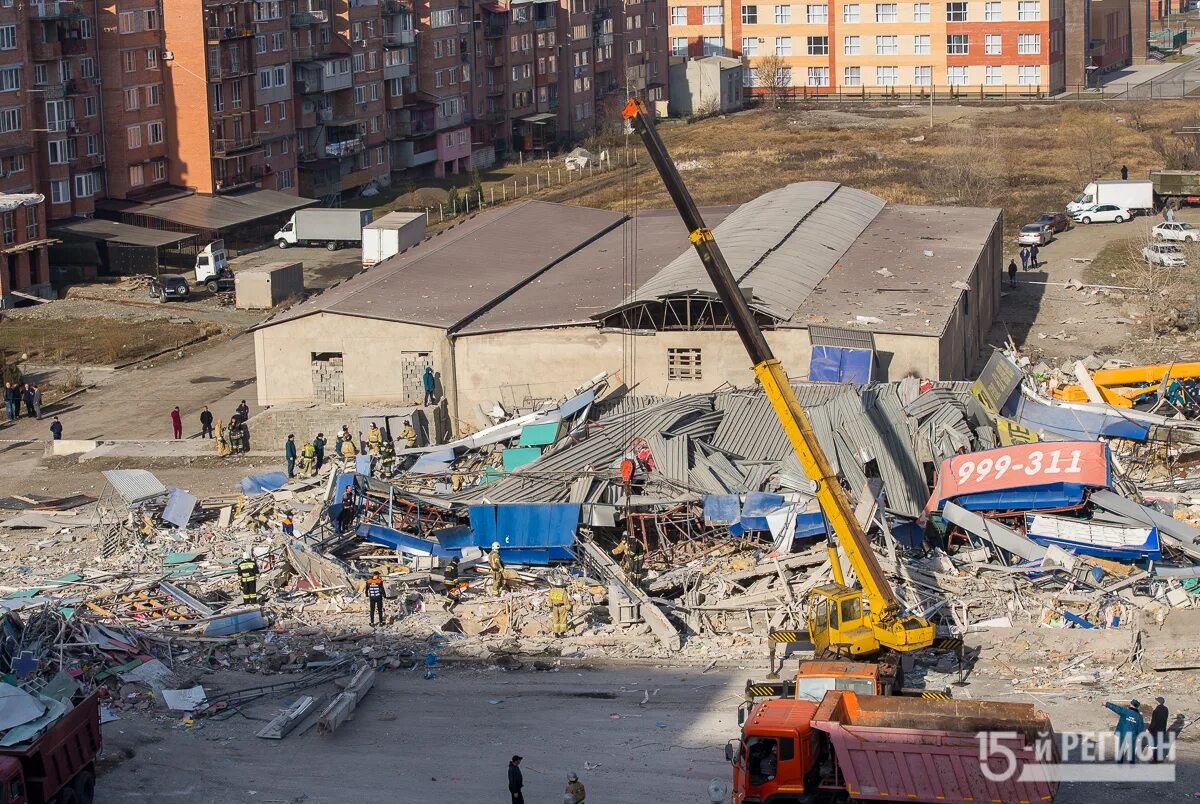 Теракт в трц крокус. Взрыв торгового центра в Киеве.