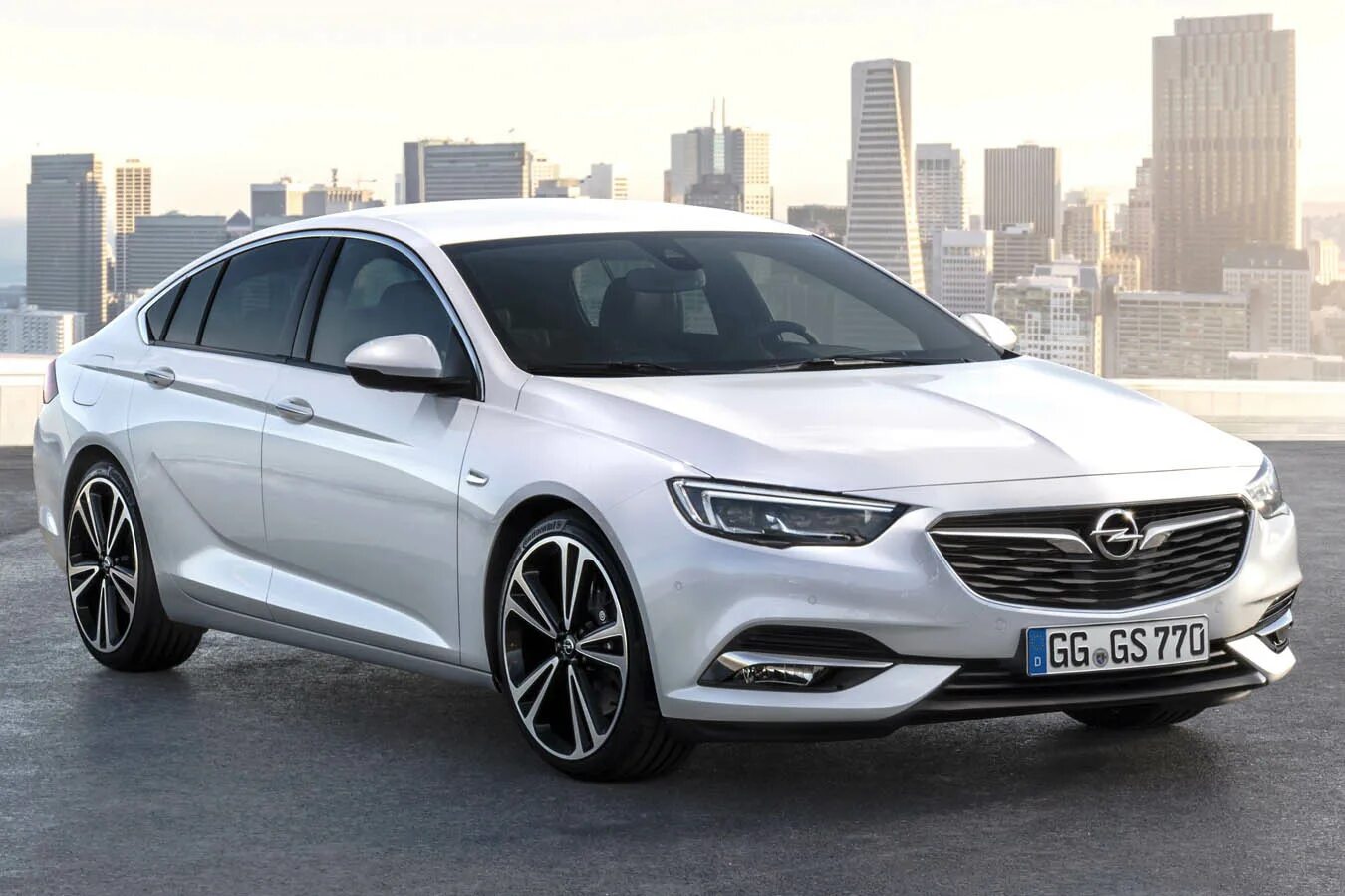 Opel grand. Опель Инсигния 2018. Опель Инсигния 2019. Опель Инсигния 2016. Новый Opel Insignia.