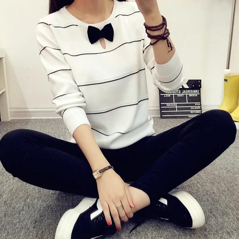 Одежда для девушек без лица. Свободная одежда для девушек. Юбка и кофта для девочки. Стиль кореи без лица. Одежда для девушек.