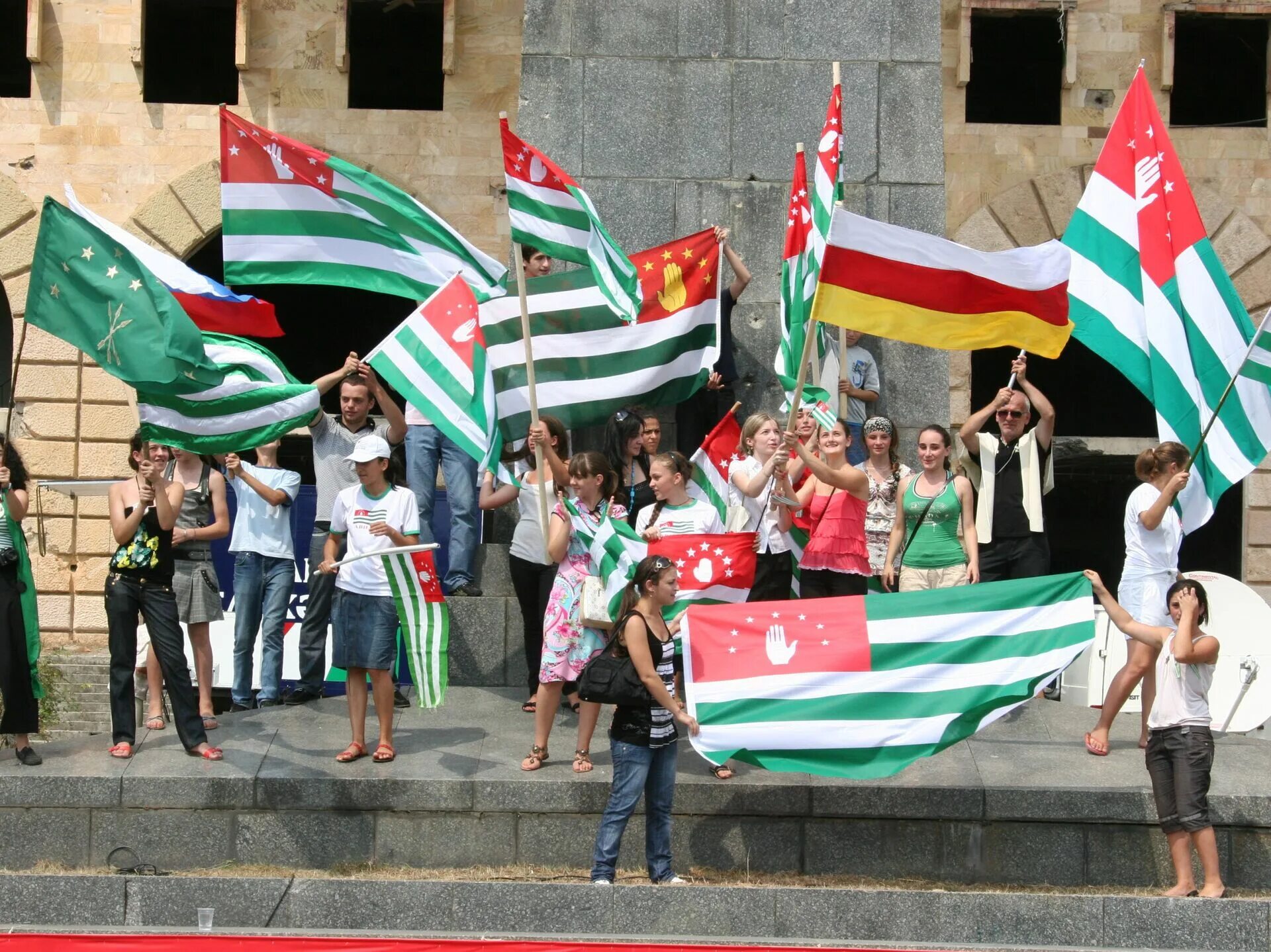 Независимость всех стран. Независимость Абхазии и Южной Осетии. Независимость Абхазии и Южной Осетии 2008. Признание независимости Абхазии. Россия признала независимость Абхазии и Южной Осетии в.