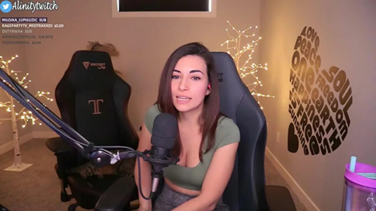 69 стрим. Alinity Divine. Alinity Divine 2020. Стримерша Alinity.