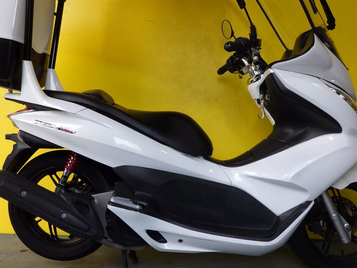 Скутер Honda PCX. Скутер Honda PCX 150. Honda 150 кубов скутер. Honda PCX 125 2021.