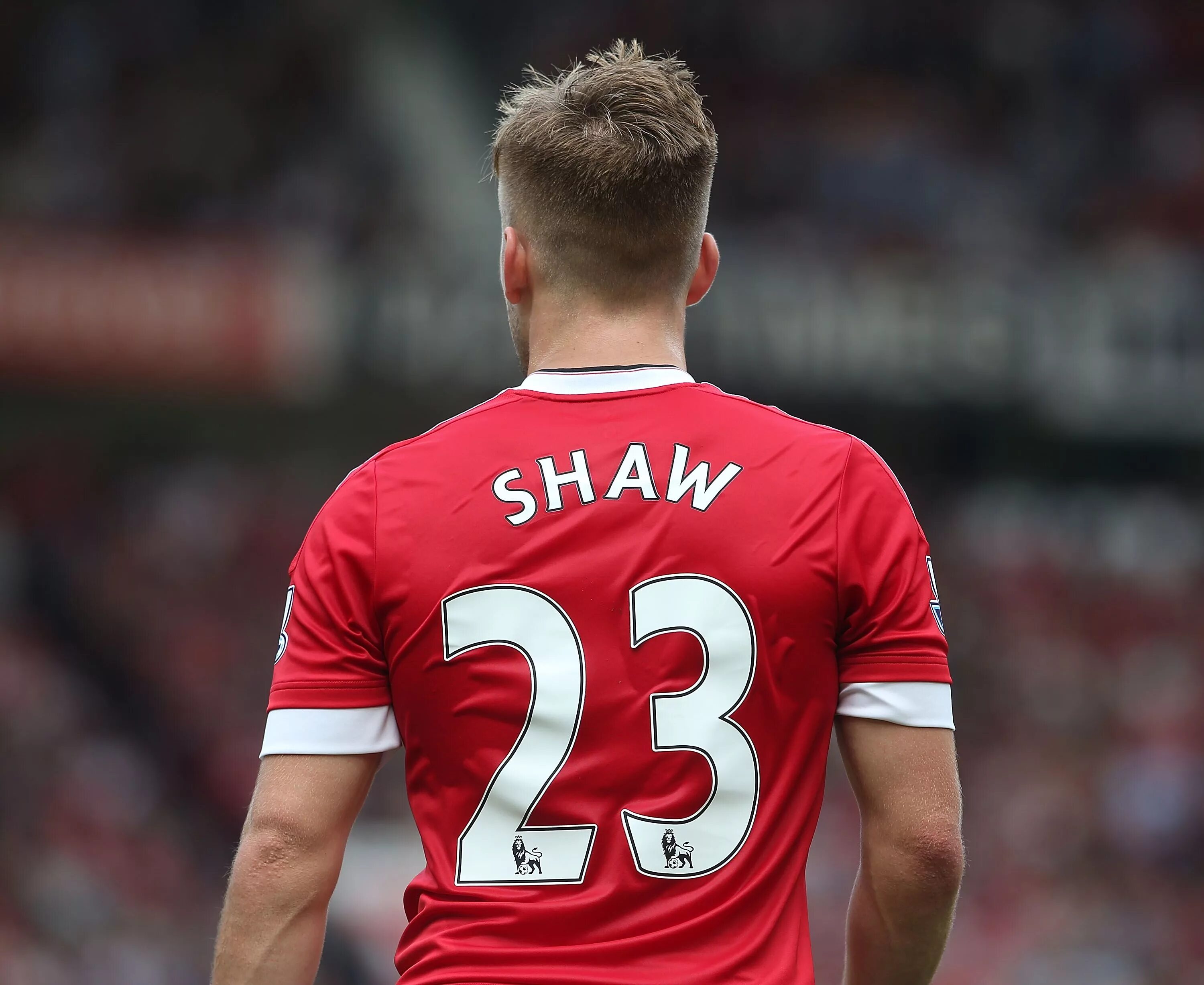 Luke Shaw футболист. Люк шоу Манчестер Юнайтед. Luke Shaw футболист 2023. Люк шоу 2022. 23 back