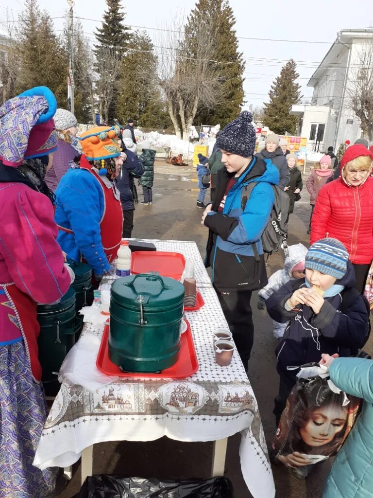 Родники как на масленой неделе. Масленица Родники. Масленица в Родниках Ивановской области. Масленица в Родниках Ивановской области 2022г. Фото из Родниковской.