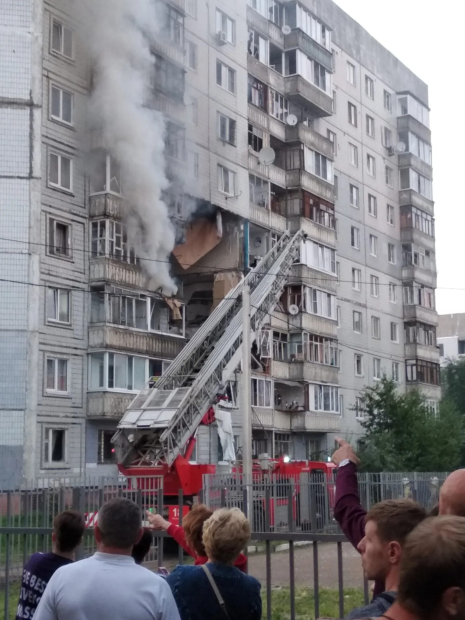 Взрыв газовоздушной смеси. Взрыв газа на Батова Ярославль. Ярославль взрыв газа 21 августа 2020. Взрыв на Батова 5 Ярославль. Взрыв на Батова 5 к 2 Ярославль.