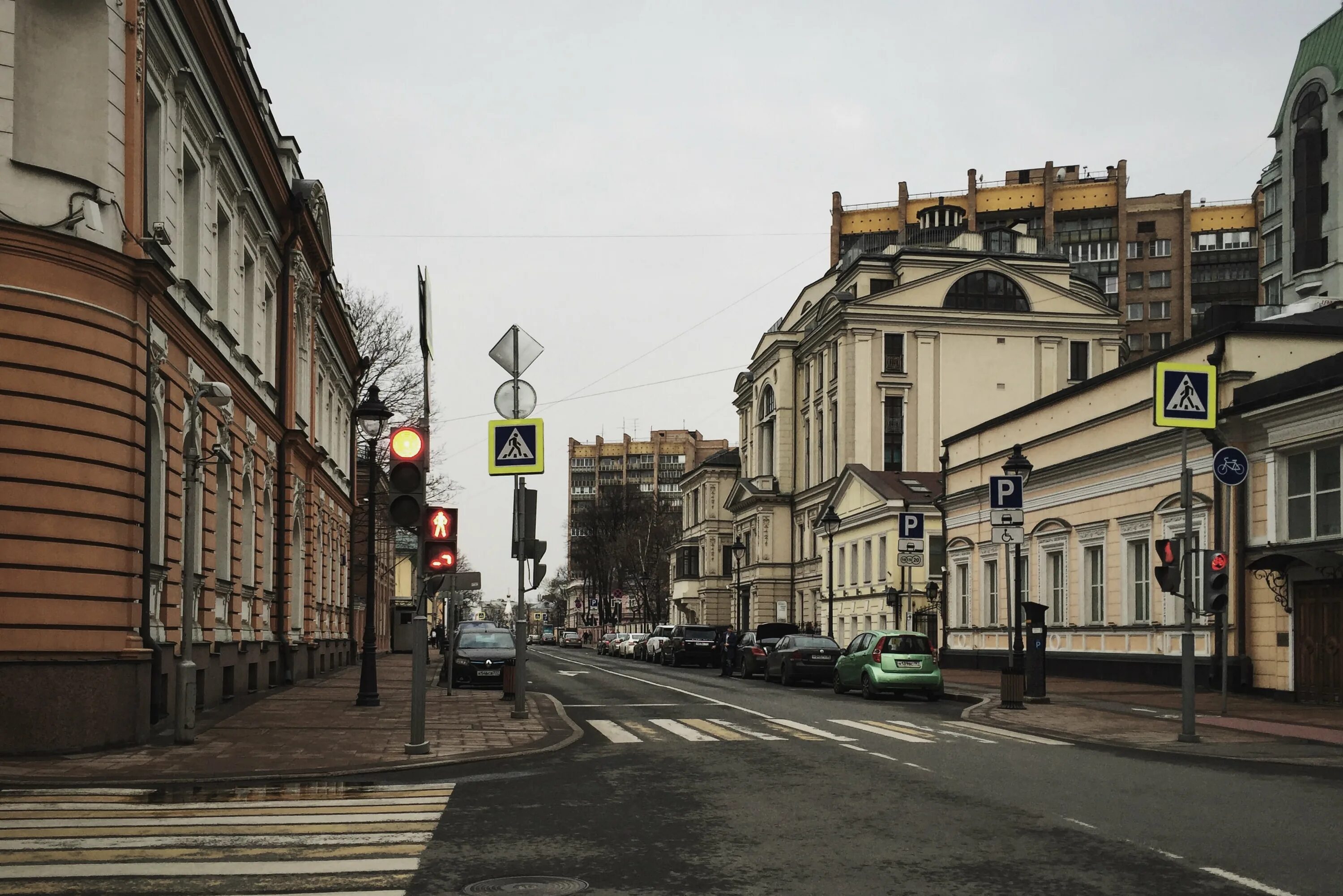 Ул б никитская. Большая Никитская улица. Большая Никитинская улица. Никитская улица МСК. Большая Никитская Москва.