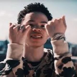 Песню lil mosey