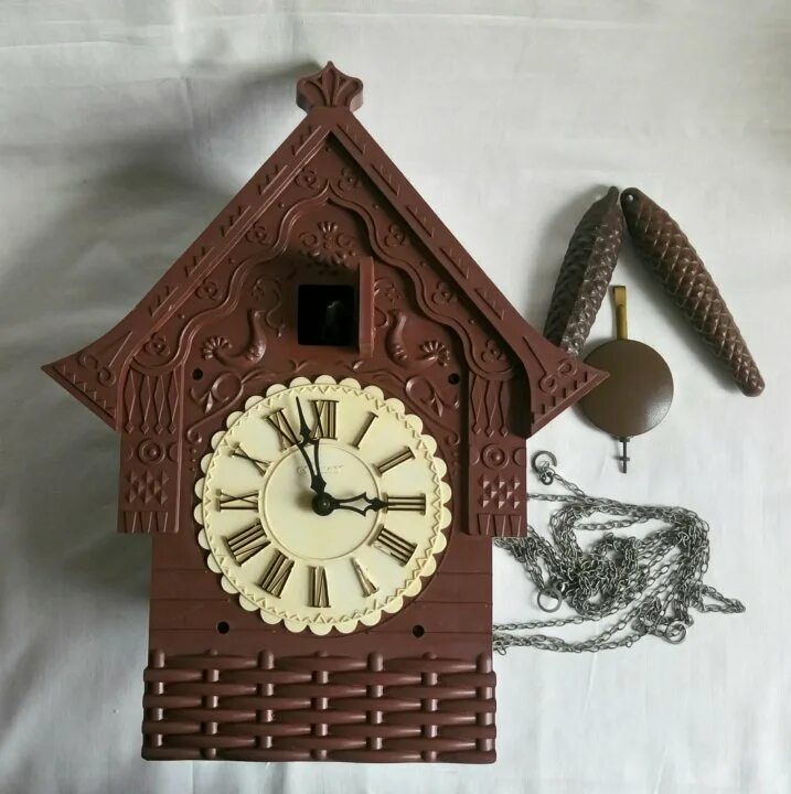 Часы кукушка маяк ходики. Часы с кукушкой маяк механизм. Часы настенные гиревые "маяк" с кукушкой. Часы с кукушкой маяк ссср. Часы с кукушкой маяк.