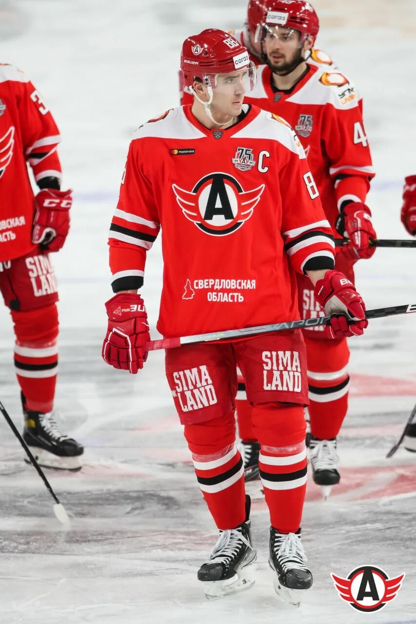 Автомобилист екатеринбург спорт. Автомобилист хоккейный клуб. Автомобилист Екатеринбург. КХЛ – Автомобилист. Хк Автомобилист Екатеринбург.