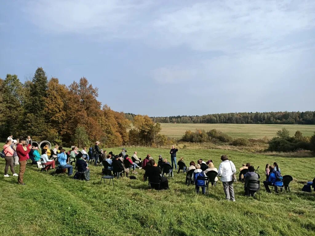 Парк мураново фото. Храм спаса нерукотворного в мураново. Усадьба мураново станционный смотритель. Мураново святой источник. Погода в мураново на неделю.