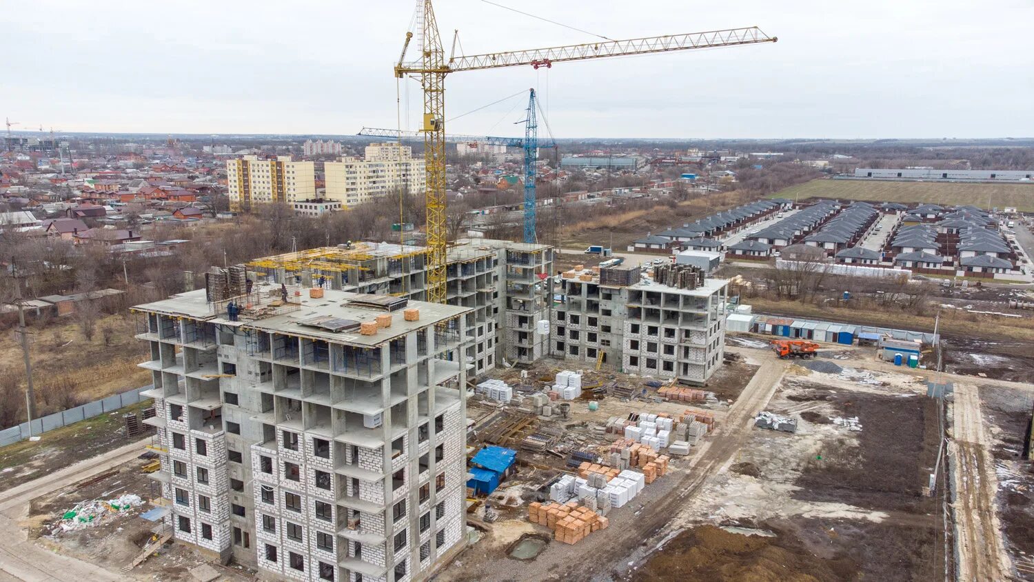 Новостройки екатеринбурга. Жк пульс батайск 2 очередь. Проект центр 2 железнодорожный московская область. Застройщика плюс. Шлиссельбург малоневский канал 9 фото.