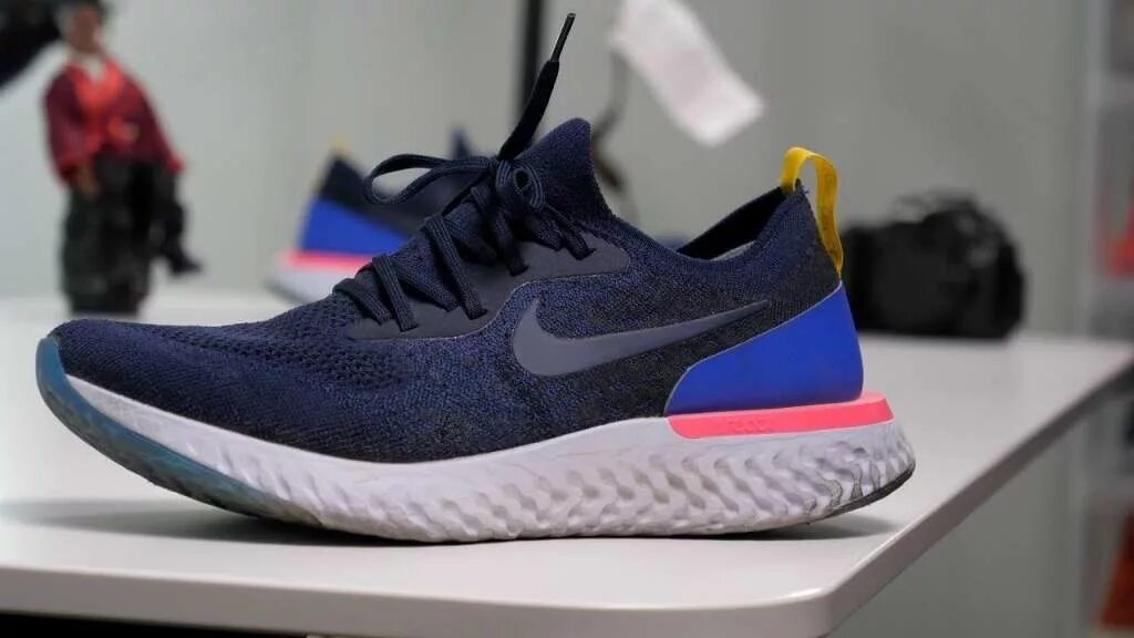 Найк review. Кроссовки nike internationalist мужские. Кроссовки nike обзоры. Nike epic react. Кроссовки nike обзоры.