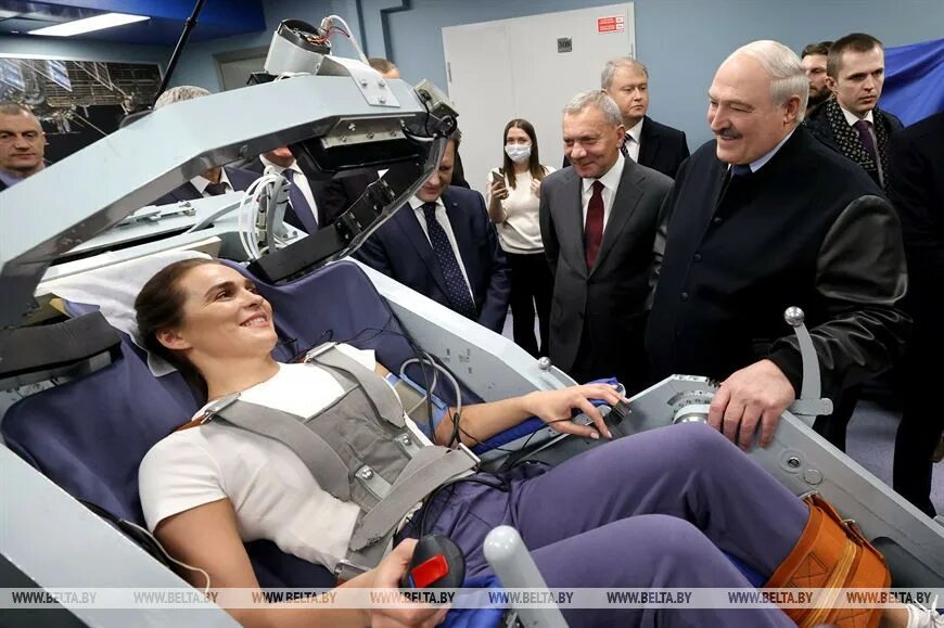 Белорусские женщины космонавты. Белорусский космонавт коваленок. Полетела ли белоруска в космос. Белорусская космонавтка 2024. Полетела ли белоруска в космос.