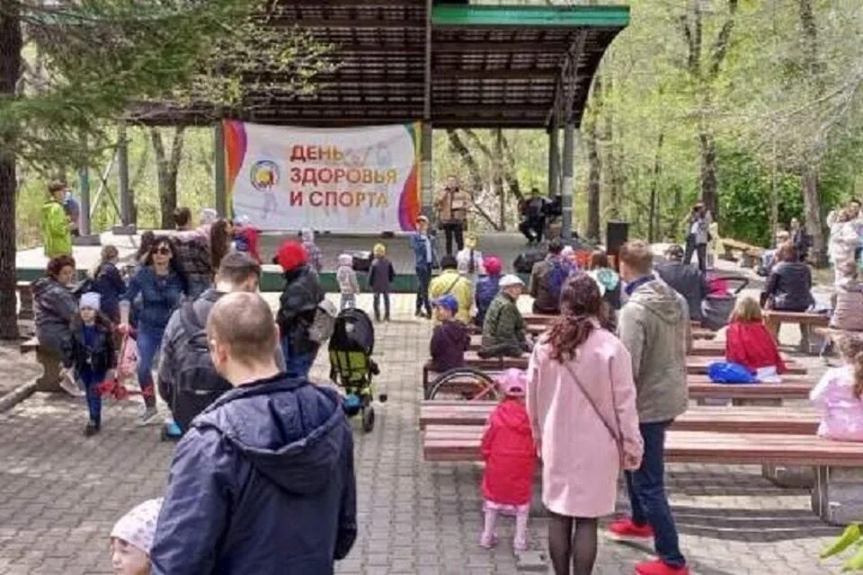 14 май новости. 14 май новости. Субботник в начальной школе. 14 май новости. Волховские новости за 14 мая.