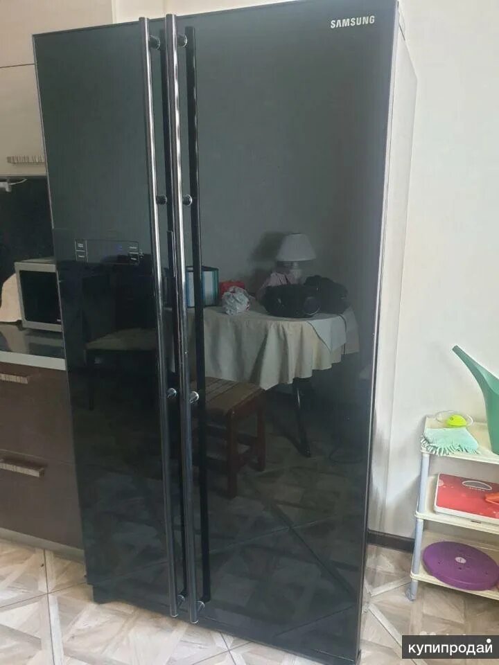 Холодильник самсунг зеркальный черный. Двухдверный холодильник зеркальный. Зеркальный холодильник самсунг. Lg gc-339 ngls. Самсунг сайд бай сайд зеркальный.