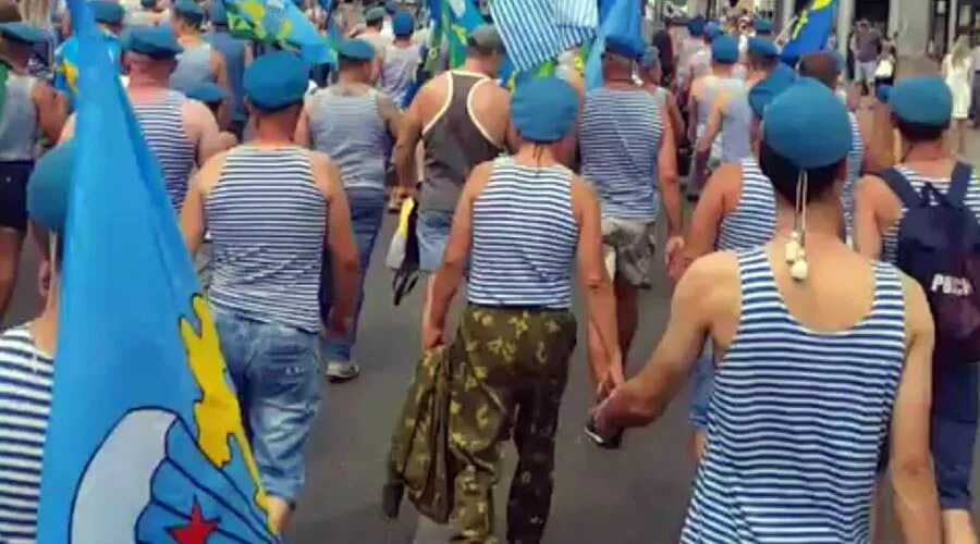 Проезд десантников