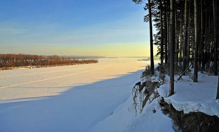 Заснеженная река Обь Нижневартовск. Обь зима. Обь зимняя. Обь зимой. Зимние оби