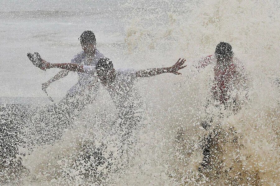 Get Soaked. Get Soaked перевод. You get me so soaked