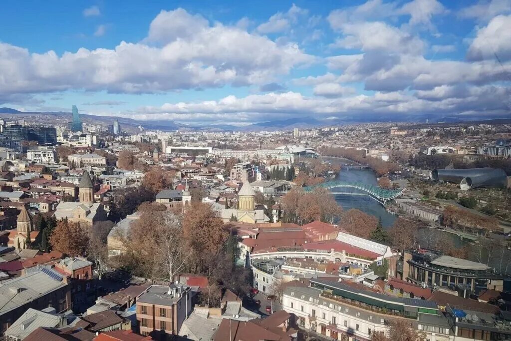 Погода в грузии на 10 дней. Грузия Тбилиси климат. Зима в Тбилиси. Тбилиси сейчас. Тбилиси температура.