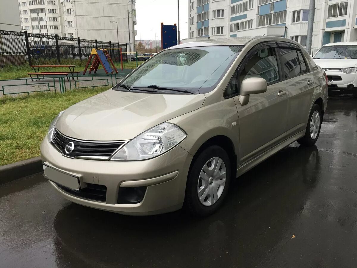 Бежевый ниссан. Ниссан альмера джи 15 2015. Ниссан альмера g16. 6. Nissan almera бежевый.