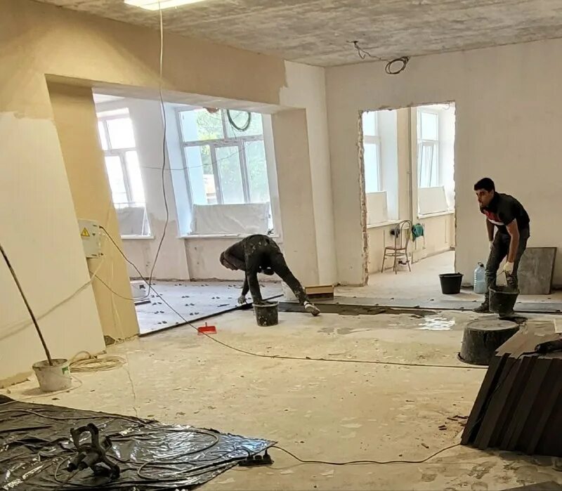 Ремонт многоквартирного дома. Капремонт подъезда. Реконструкция здания. Капремонт мкд. Капитальный ремонт.