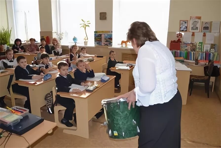 Управление образования валуйки. Образование Валуйки. Образование Валуйского городского. 2 Школа Валуйки корпус начальных классов.